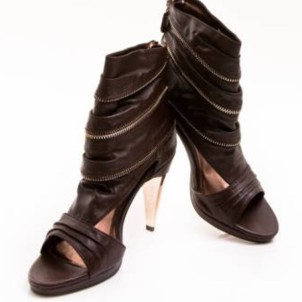 Allover Zipper Design Peep Toe Bootie